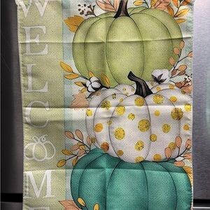 F38-2. Fall Pumpkin Welcome Flag.  NWOT
